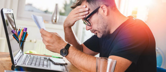 Experts pour se sortir de ses dettes en Suisse