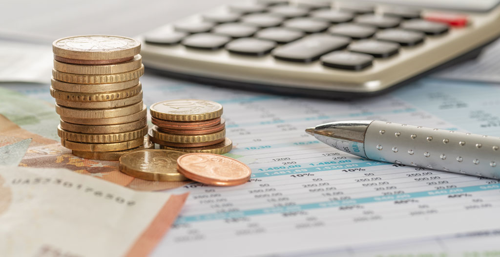 Trois icônes représentant les options de financement : prêt bancaire, levée de fonds, subvention.