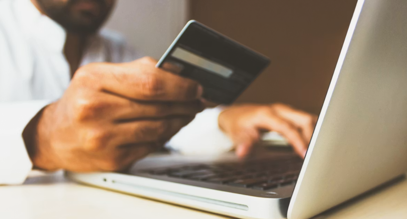 paiement par carte sur ordinateur